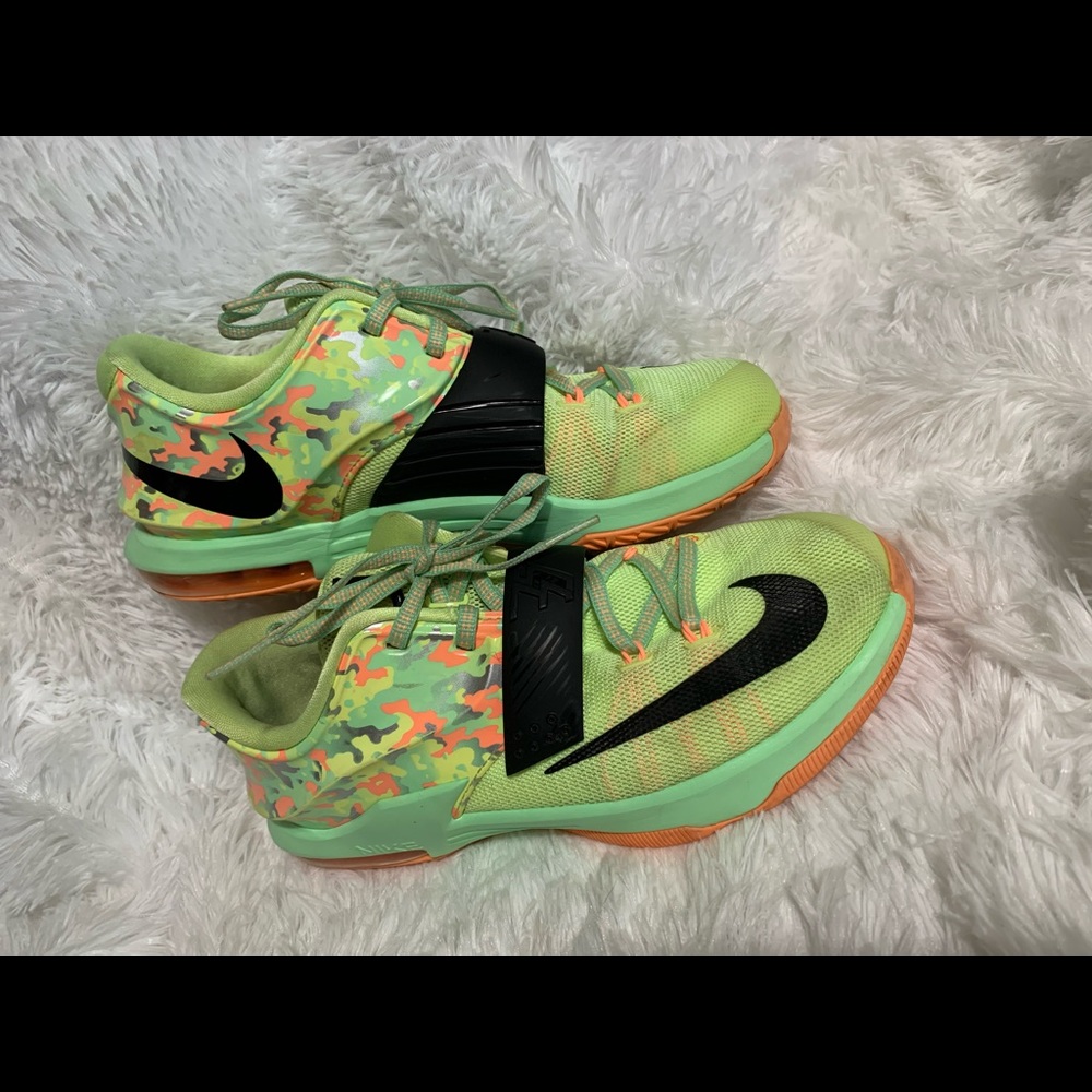 Nike KD 7 Easter tennis shoes